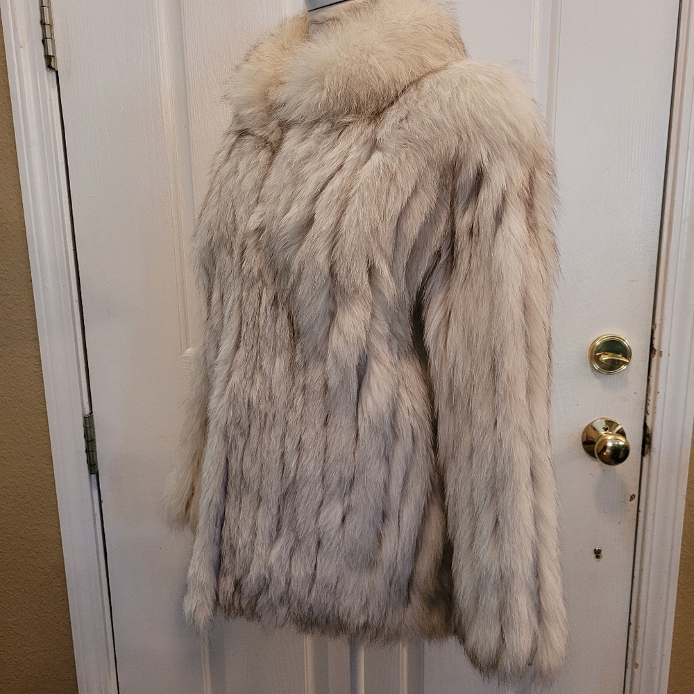 Saga Fox Fur Coat Jacket Small Glamorous Luxury Smoke Free Clean - Picture 5 of 12